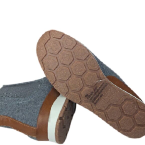 B.O.C. Womens Casual Chic Gray Textile Slip-On Cozy Ankle Booties Size 9 NWOB - Picture 9 of 9